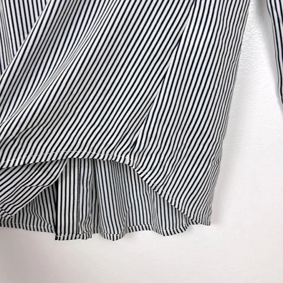 Banana Republic New Women’s M Collared Navy Blue Striped Long Sleeve Blouse - Picture 6 of 8